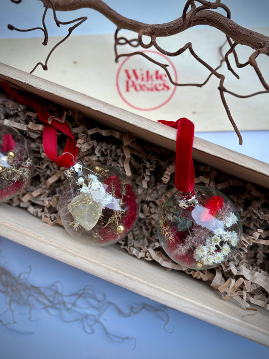 Bespoke Dried Flower Filled Baubles Set